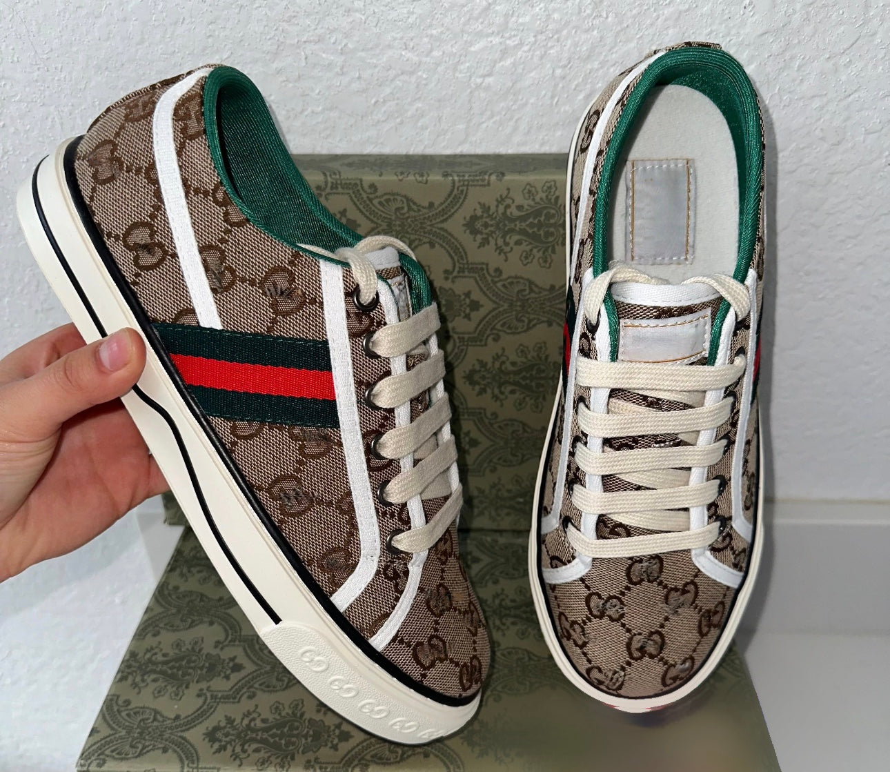 GG shoes